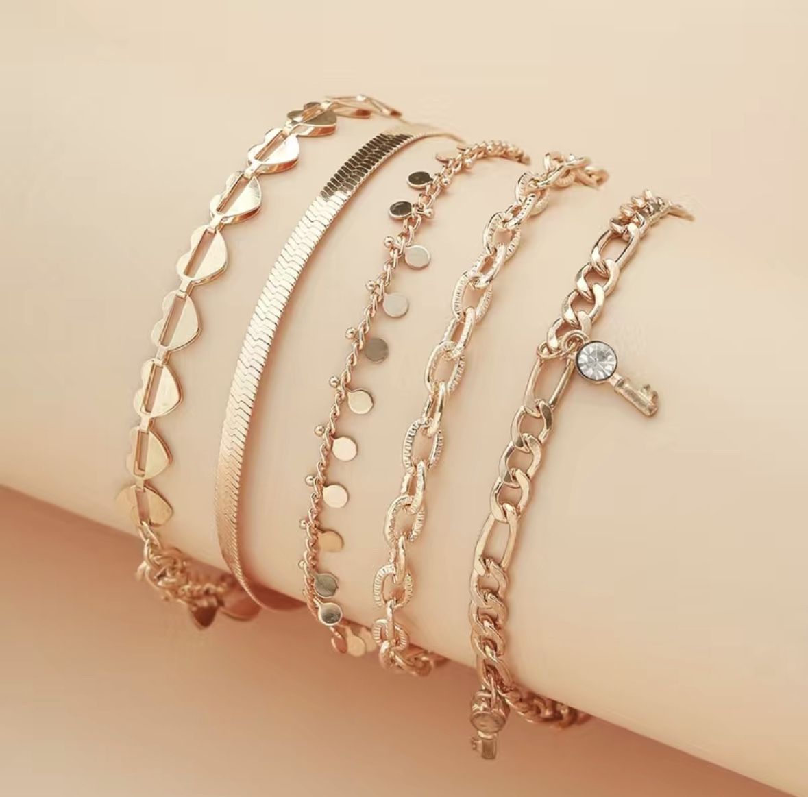 5-Piece Stackable Chain Anklet Set with Key-Shaped Tassel Pendant