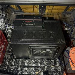 Solo Baric  Kicker L7 12” Sub And Box