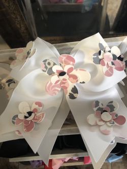 Bows $5.00 each