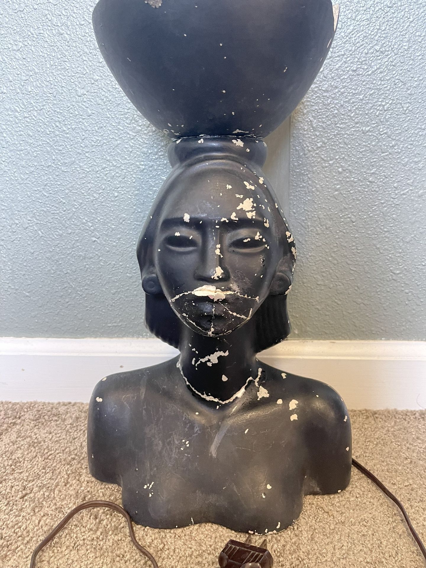 Midcentury Vintage African/Nubian Black Ceramic Lamp FREE