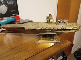USS Enterprise Table Lighter Has Spark No Flame