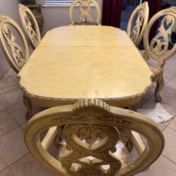 Great Condition 6 Chair Set LIKE NEW! 