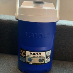Igloo - Jarra enfriadora de bebidas con ganchos de valla de eslabones de cadena, 1/2 galones, 1.9 litros, 2 cuartos de galón