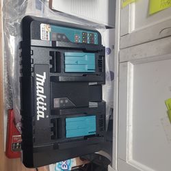 MAKITA DUAL PORT RAPID CHARGER NEW