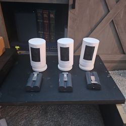 Indoor/outdoor Ring Cameras 