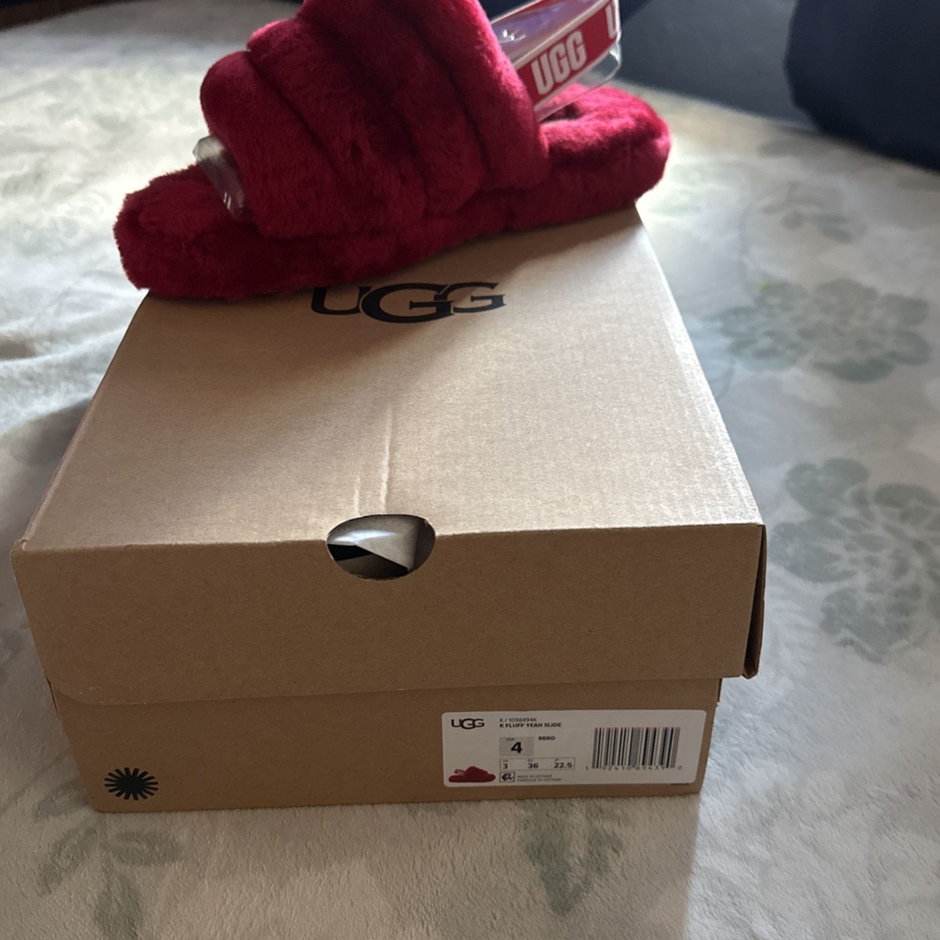 Ugg Slides