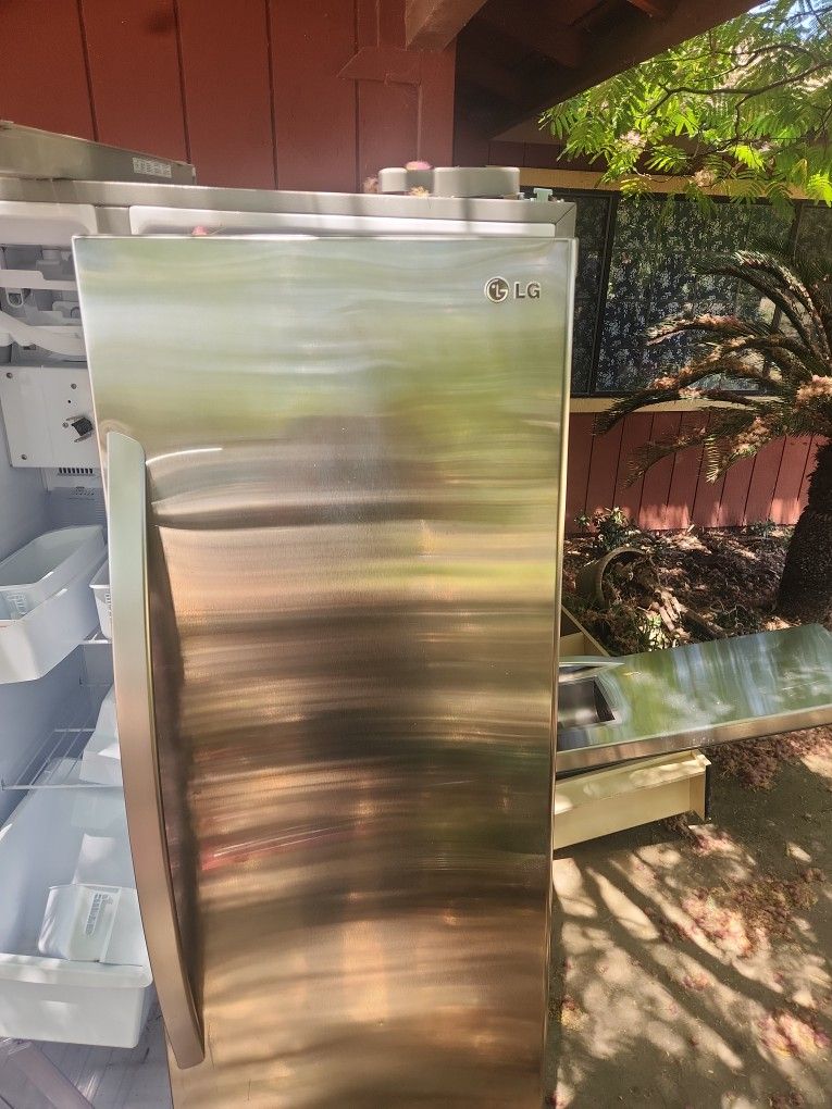 LG Side By Side Refrigerator 