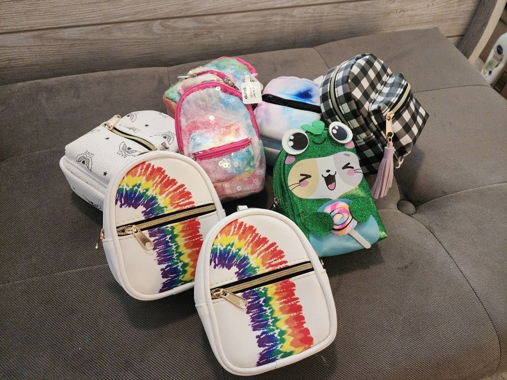 Small Purse With Key Chain Many Differet Types