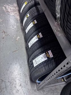 265/35R22 Vogue Custom Built Radial VIII Tire | White Gold Sidewall | Premium Luxury SUV Tire