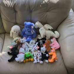 16 Ty Beanie Babies