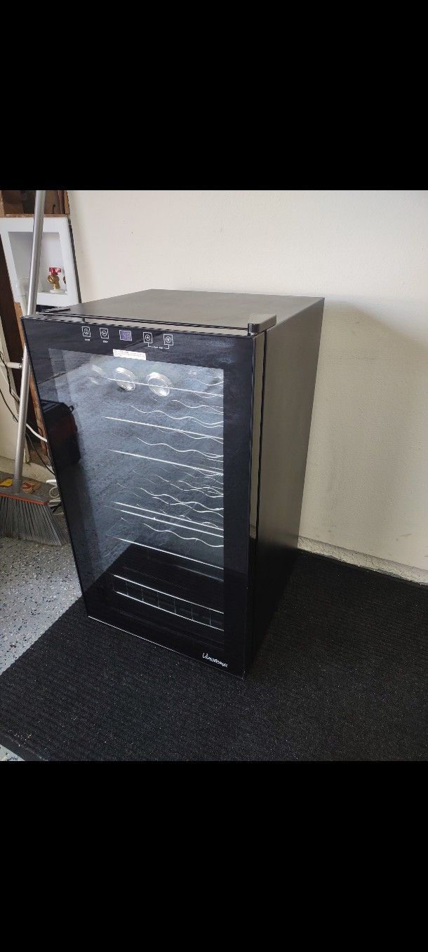 Vinotemp Wine Cooler