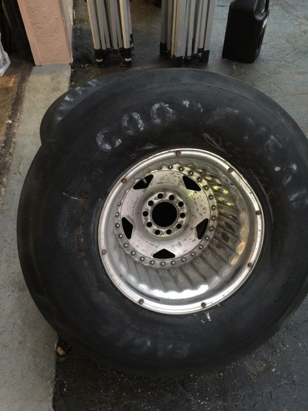 centerline convo pro 15" x 15"wide wheels