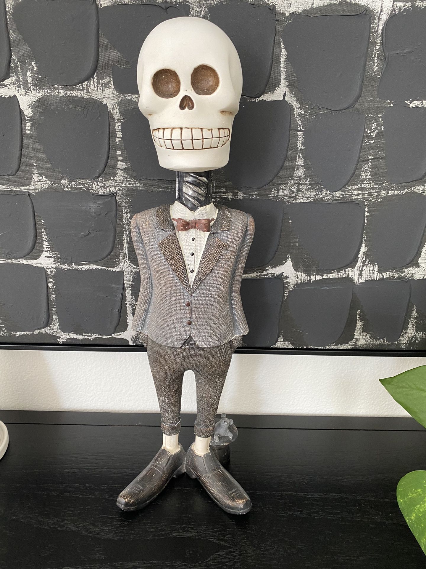 18.5”H Skeleton Statue Halloween Decor