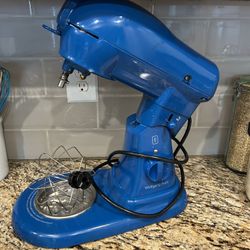 Wolfgang Puck Stand Mixer With Attachments