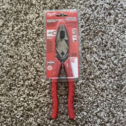 Milwaukee 9-Inch Iron Carbide Edge High Leverage Lineman's Pliers