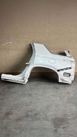 (656) 18-23 Chevy Chevrolet Traverse Left Quarter Panel 2018 2019 2020 2021 2022 2023
