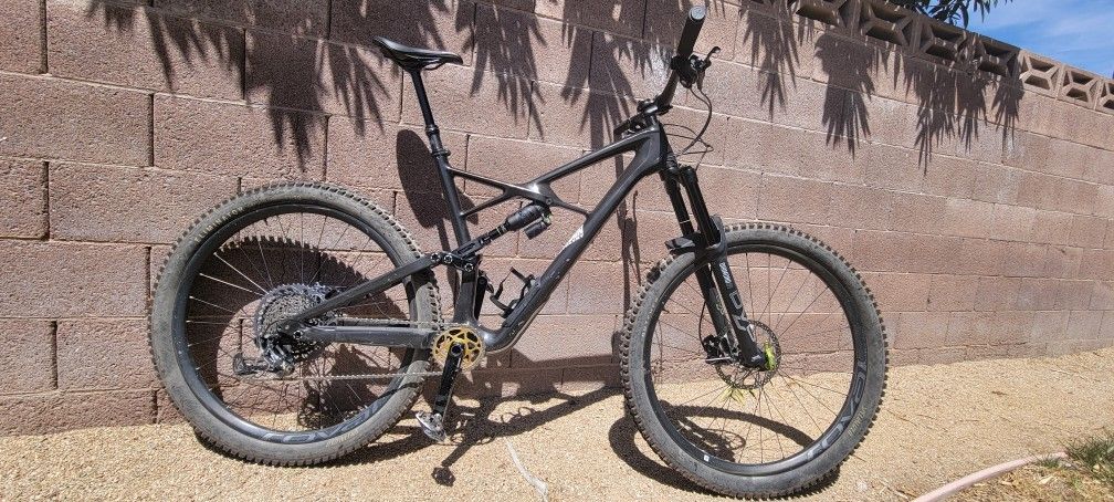 2017 Specialized Enduro Elite