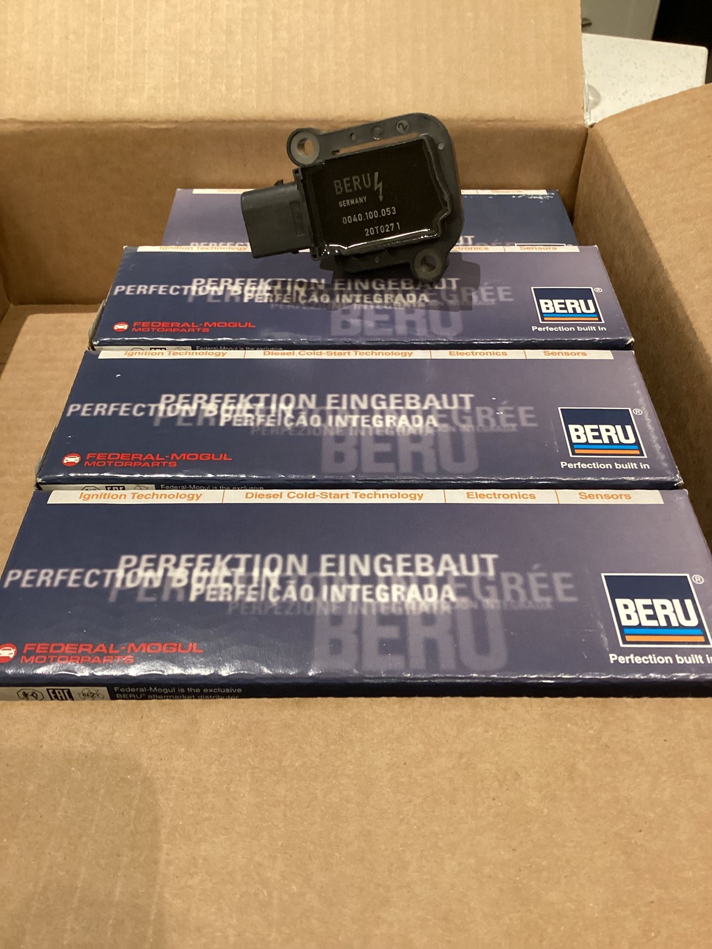 4 NEW Mercedes IGNITION COILS ( Made in Germany) - $80 Firm