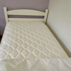 Two Twin Beds with Mattresses 