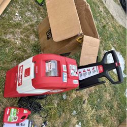 Rug Doctor Mighty Pro X3 Commercial Upright Carpet Cleaner with Large Red Pro Pack