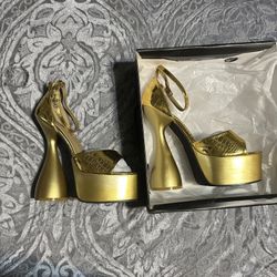 Gold Fashion Nova Platform Heels