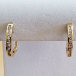 14kt And Diamond Earrings 