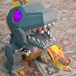 Authentic Grimlock Popcorn Bucket Eyes Light Up Action Figure Universal Studios