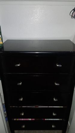 Dresser