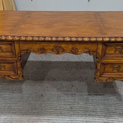 Stunning Ornate Custom Style Office Desk Richly Carved Wood Oak.
