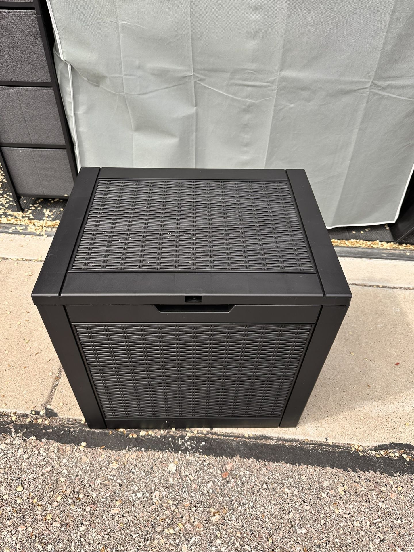 35 Outside Storage Box