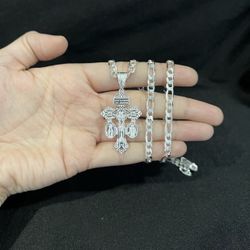 925 Sterling Silver Virgin Milagrosa Benito Pardon Cross & Figaro Chain