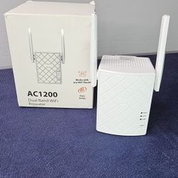 AC1200 Dual Band WiFi Repeater Extender