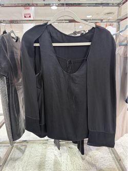 Chloe Women's Black Flare Sleeve Blouse Top Size 40 MSRP $1495
