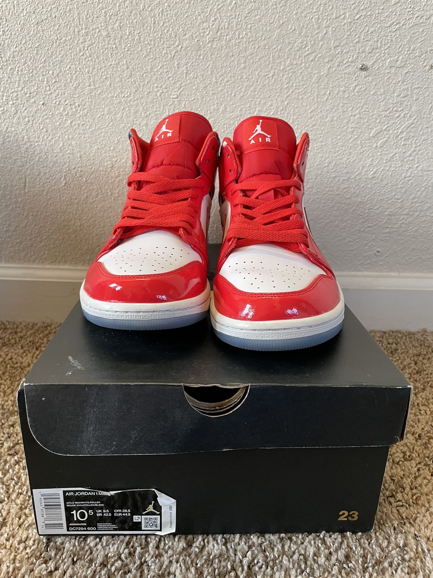 Air Jordan 1 Mid (Barcelona Sweater)