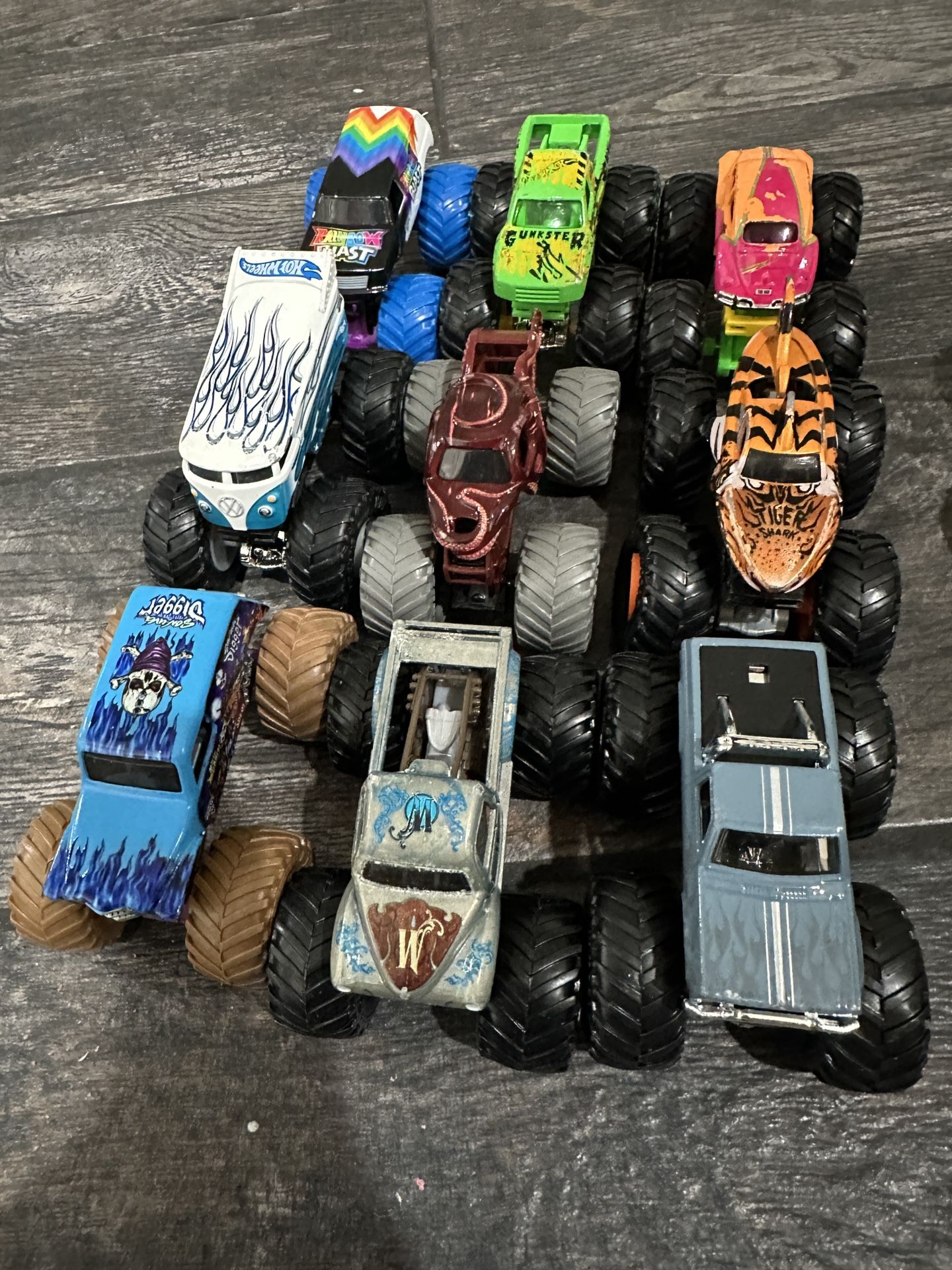 Monster Trucks Monster Jam Set Of 9
