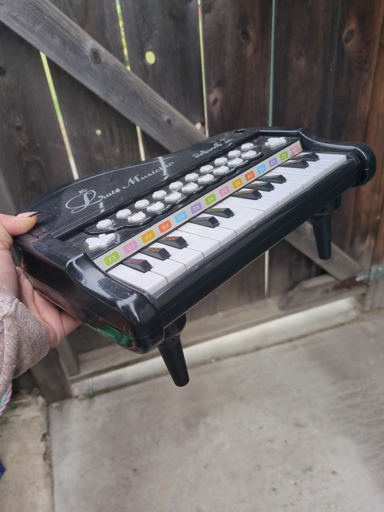 Piano Toy