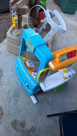 Fisher-Price toy taco truck