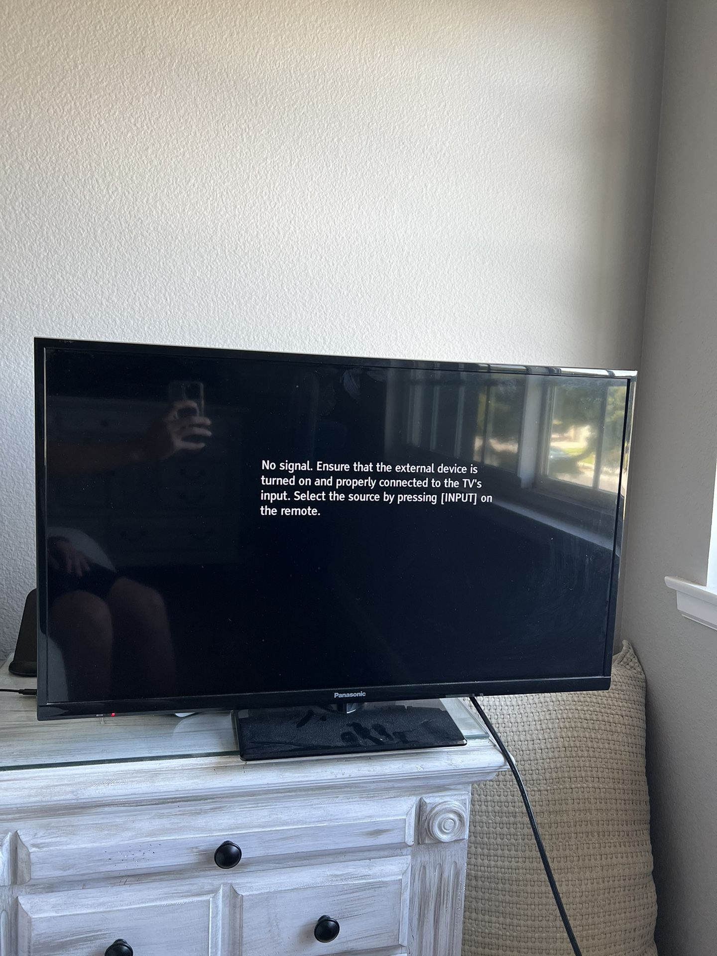 Panasonic 32 Inch Flatscreen TV
