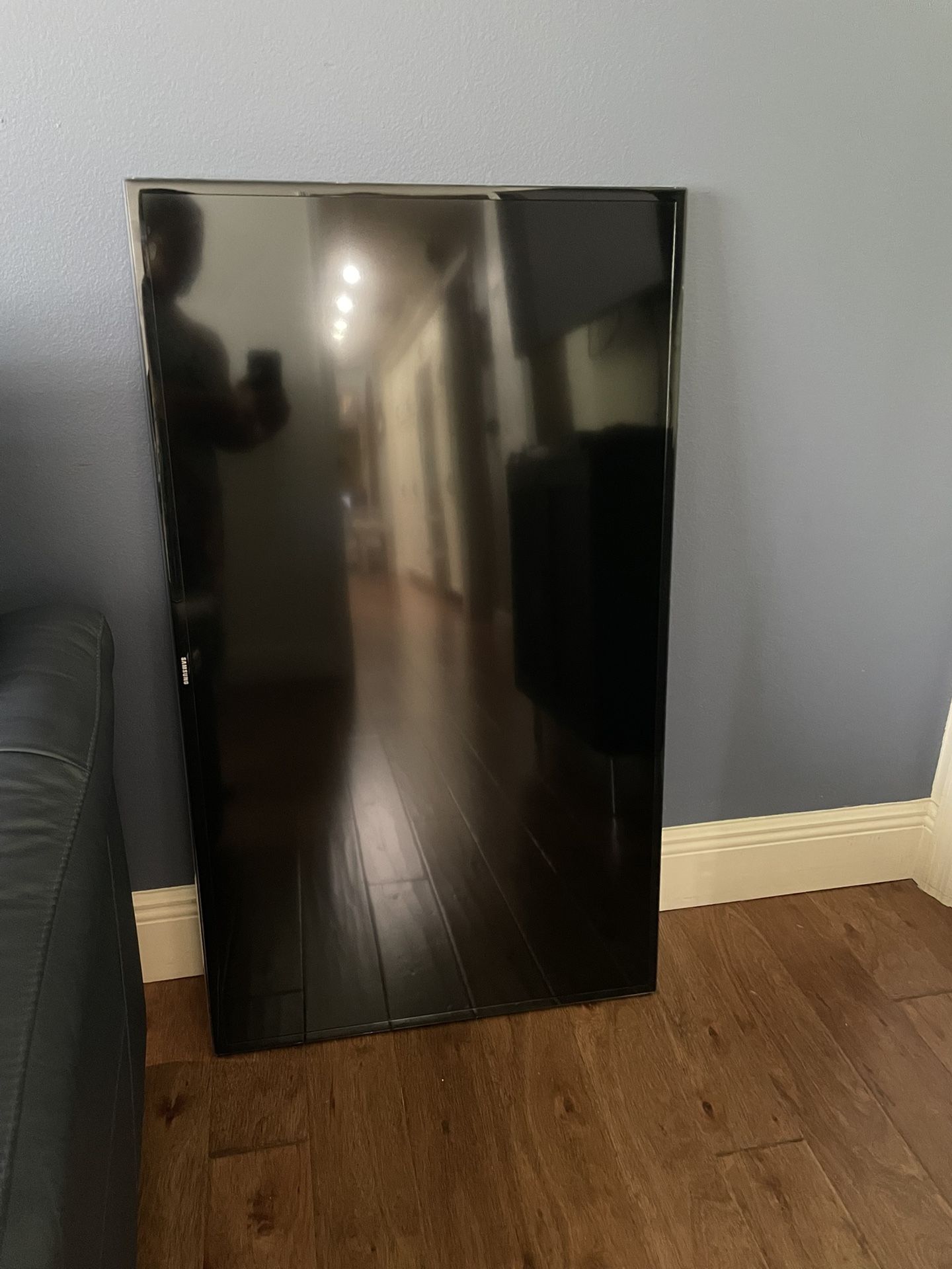 50” Samsung TV
