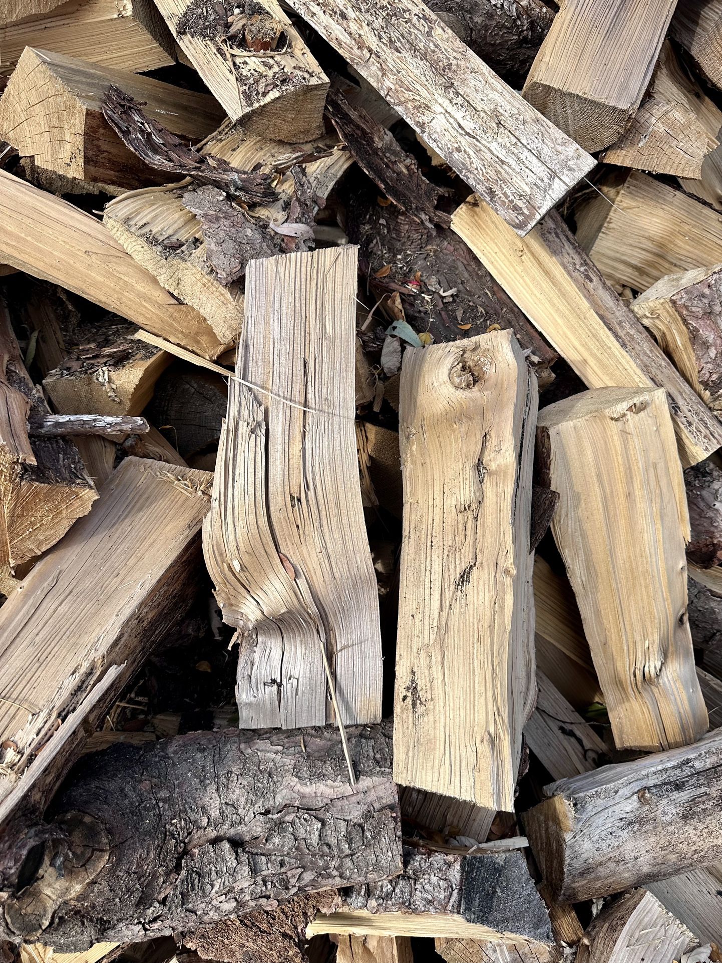 Black Friday Sale Seasoned Pine/Cedar Firewood for Sale in Plainfield