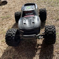 Traxxas Hoss 