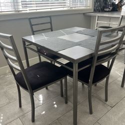 Dining Table Set