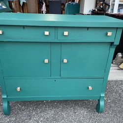 Dresser Buffet Foyer Entry
