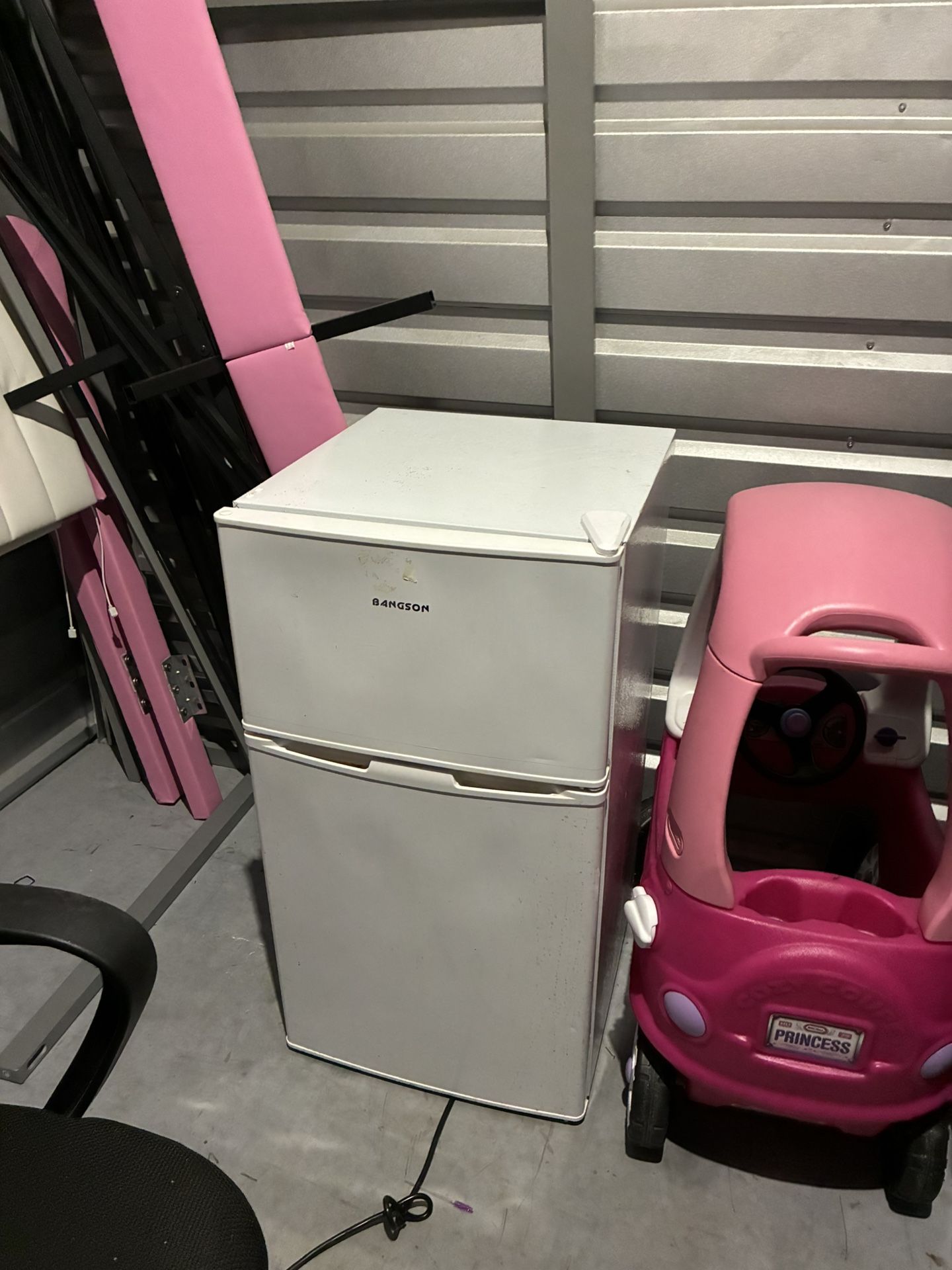 π§ Bangson Mini Fridge β Works Perfectly