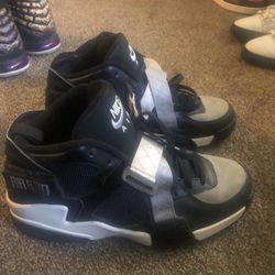 Nike Air Raid Size 12