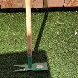 HERRAMIENTA  PARA JARDIN 