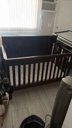 Baby crib