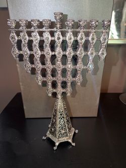 LIKE NEW OLIVIA RIEGAL GORGEOUS ZIVA MENORAH  $550 RETAIL