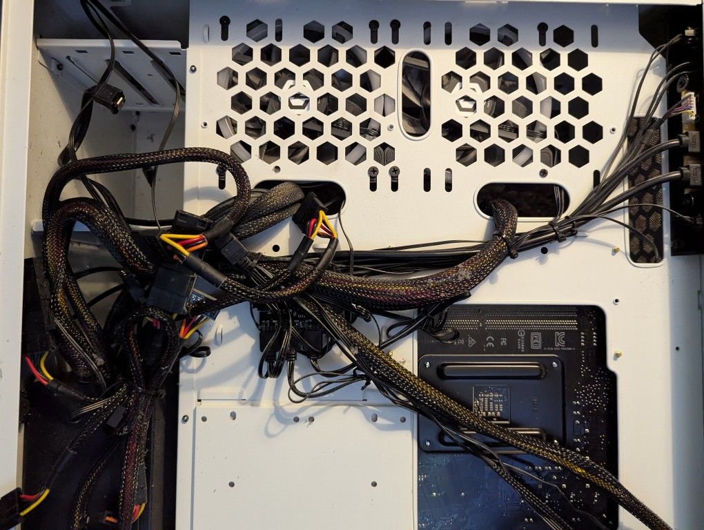 Ryzen 3700x 2070 Super 32 GB Ddr4 NO STORAGE As Is