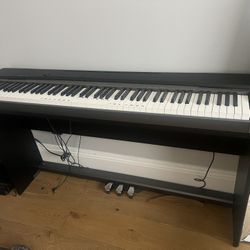 Privia Keyboard In Great Condition 
